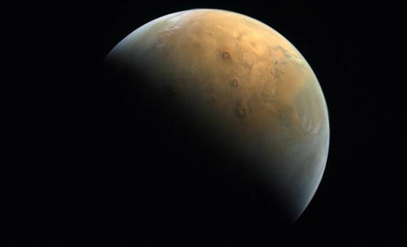 Η πρώτη φωτογραφία του Άρη από το Hope