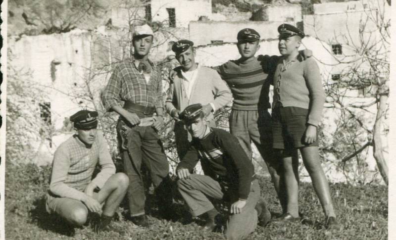 Έξι λεβεντόπαιδα, πριν 60 χρόνια στην Άνω Βιάννο!