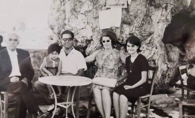 Στο καφενείο του Ηλία…
