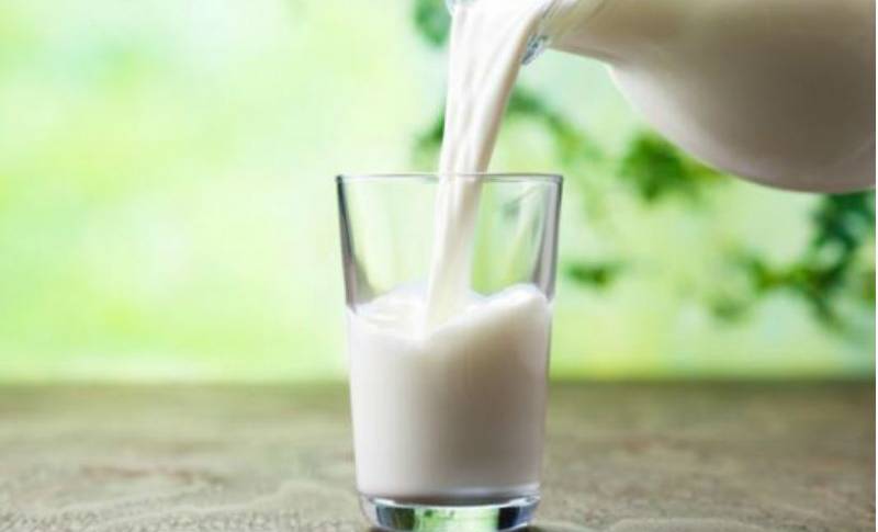 Χρηματοδοτείται η Ελλάδα για τη διανομή γάλακτος στα σχολεία