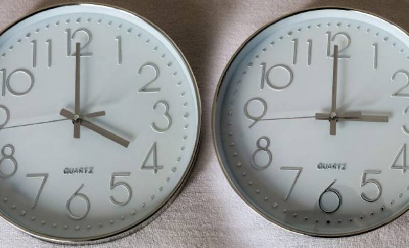 Από σήμερα τα ξημερώματα ισχύει η χειμερινή ώρα